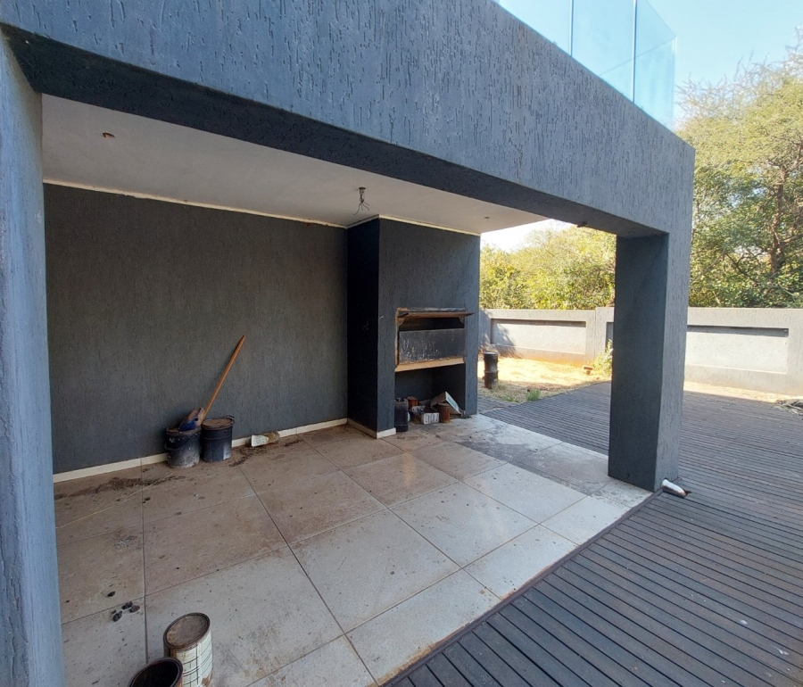 5 Bedroom Property for Sale in Seasons Lifestyle Estate North West
